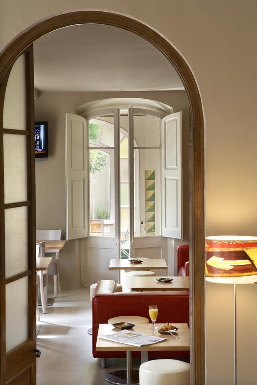 马德塔斯穆尼亚酒店 La Bisbal d'Emporda 外观 照片